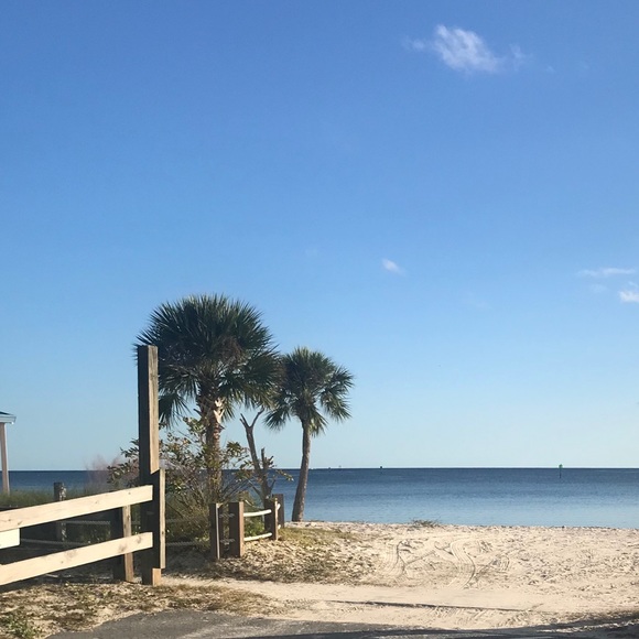 Meet your Posher, Heather - Picture 4 of 4